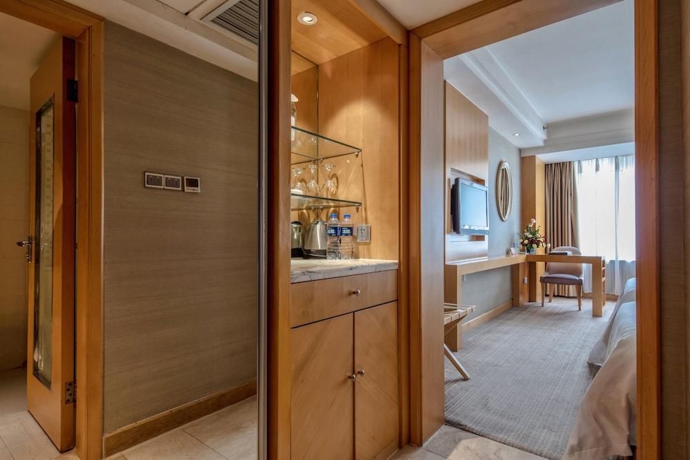 Yungang Jianguo Hotel