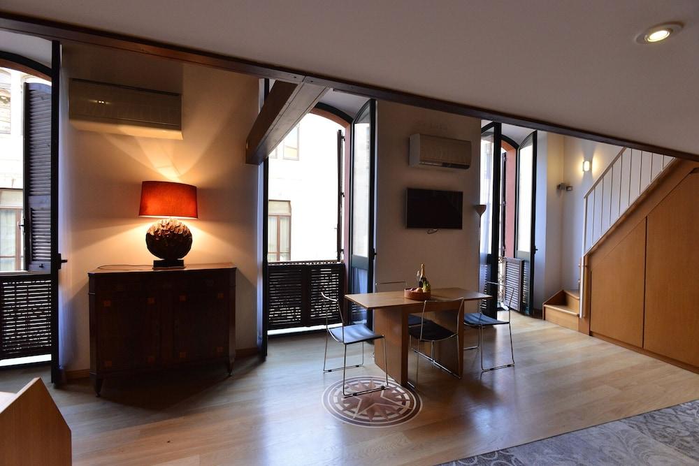 IzzHome Full Center Grand