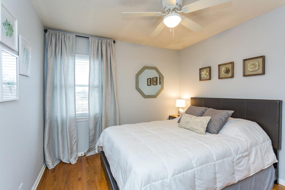 Nashville Chic | 10min from downtown!