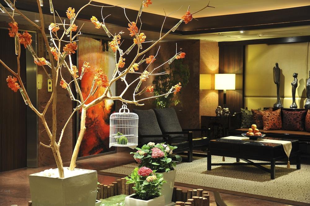 Pacific Business Hotel