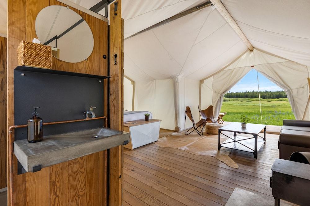 Under Canvas West Yellowstone