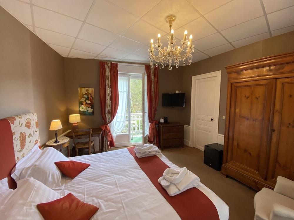 BRIT HOTEL & SPA Le Roc au Chien