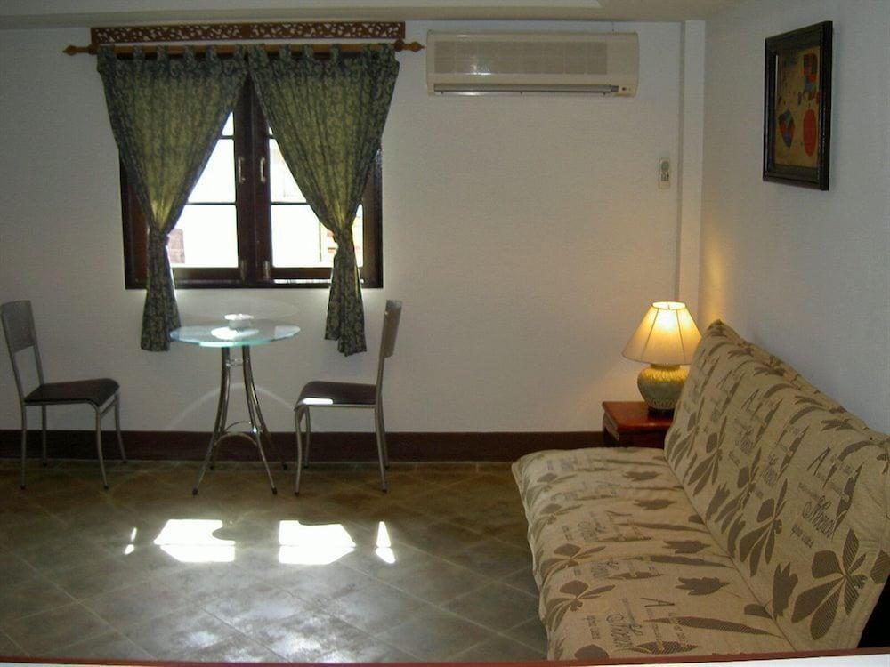 Samui Beach Apartments