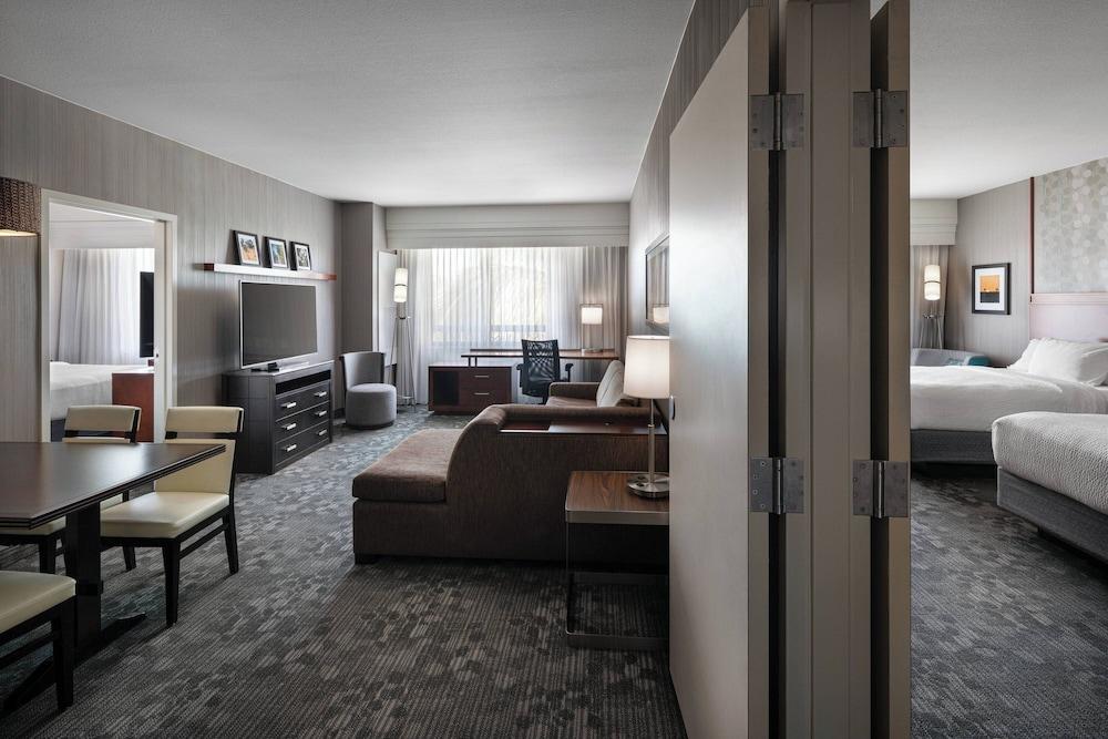 Courtyard Maui Kahului Airport