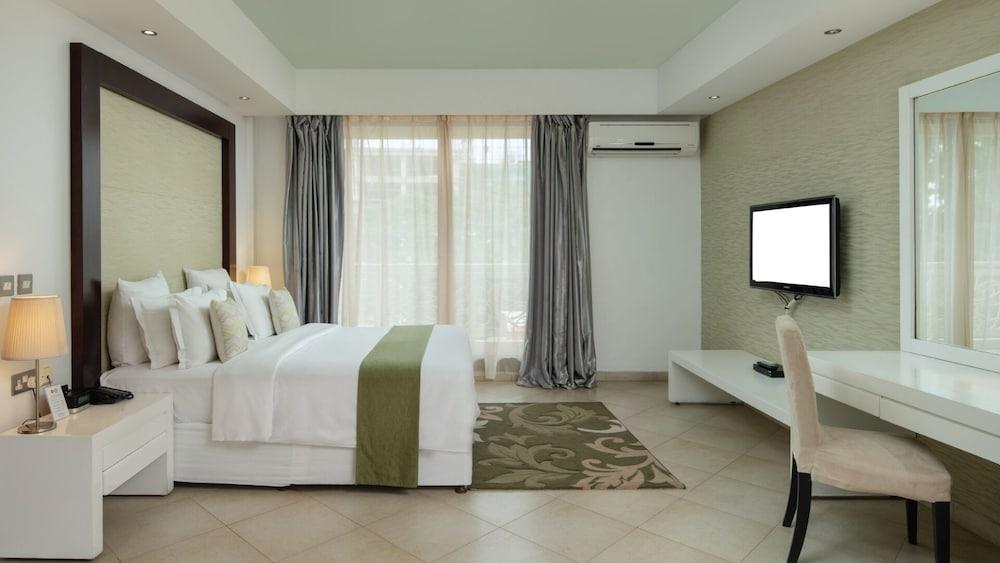 Peninsula Hotel Dar es Salaam