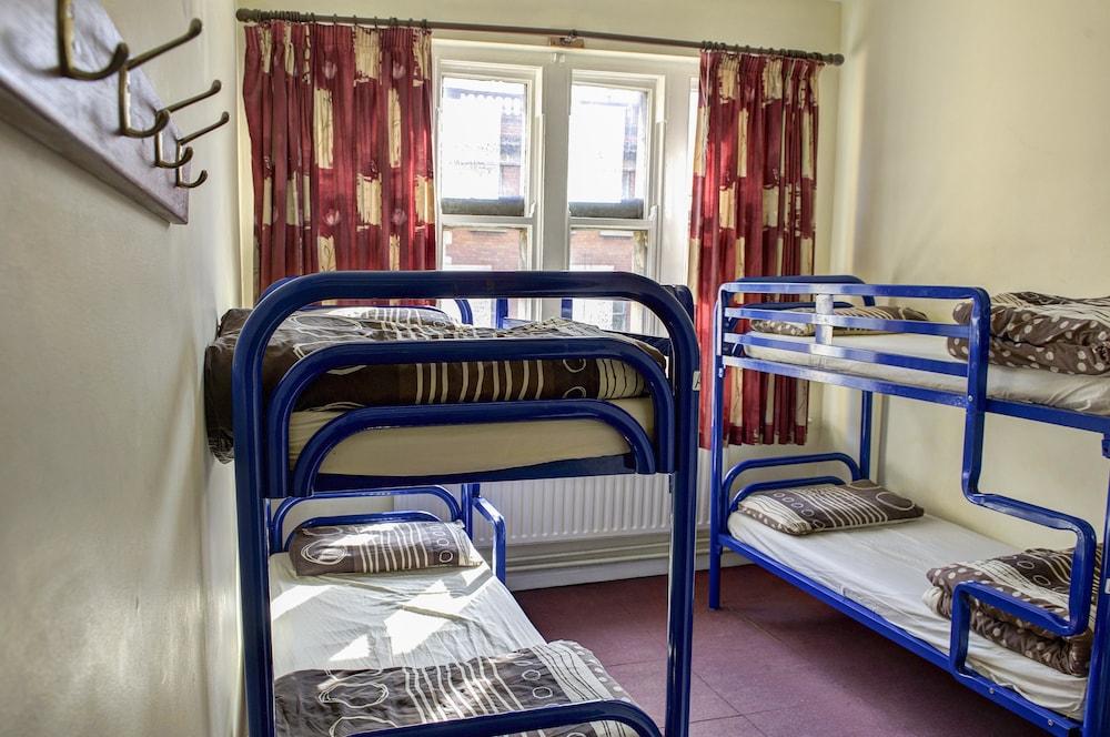 Kinlay House Hostel