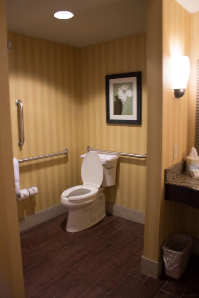 Hilton Garden Inn Pittsburgh/Cranberry