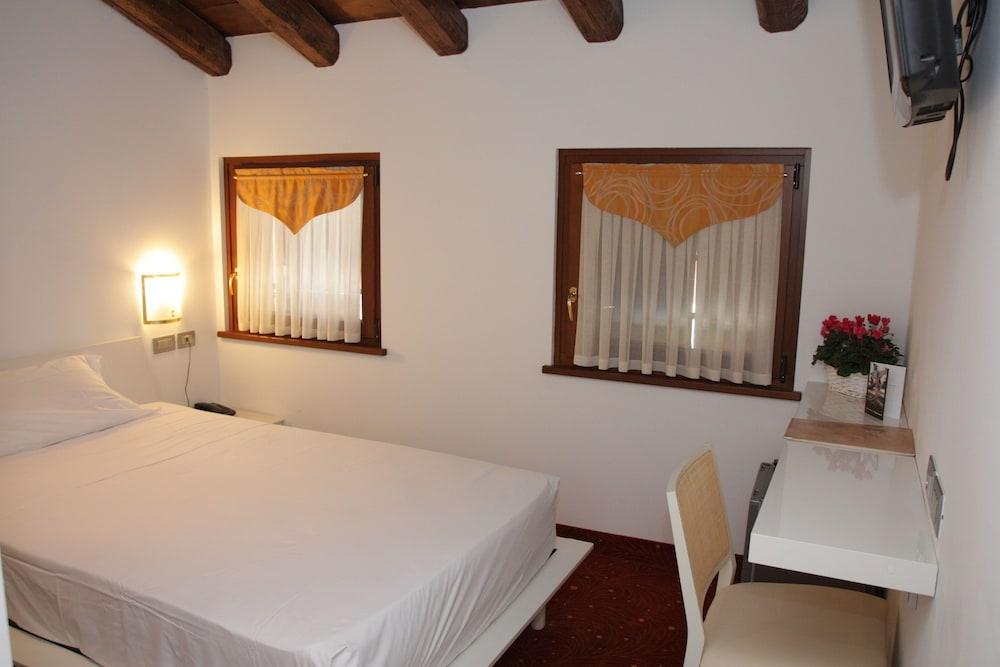 Antico Borgo Torricella