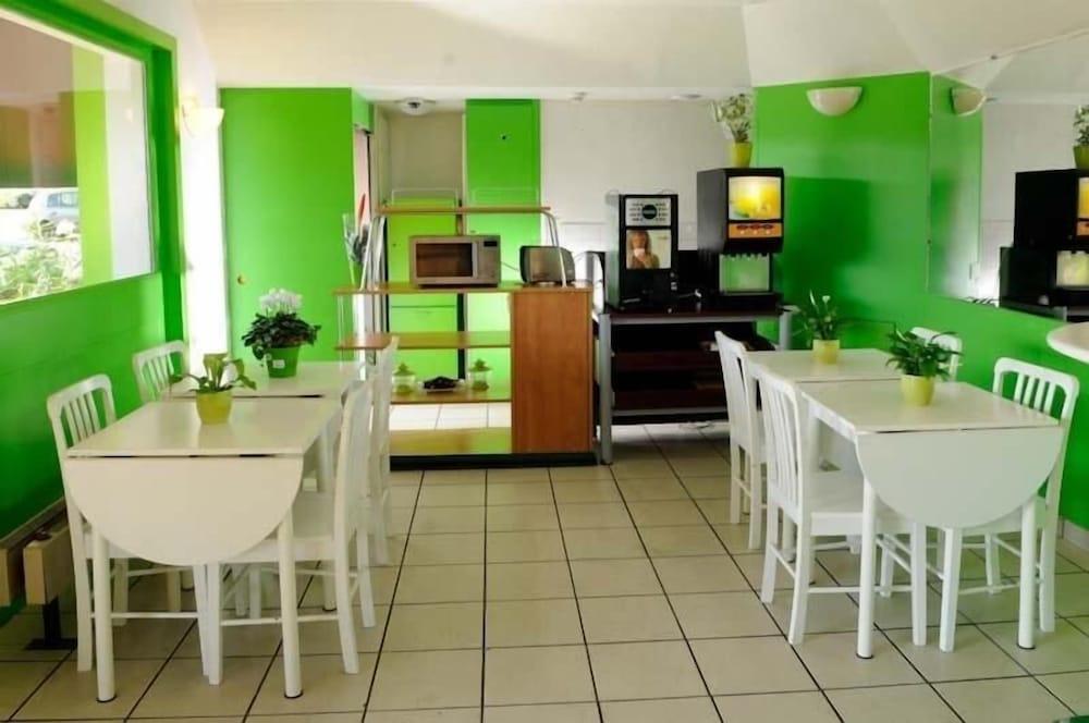 Lemon Hotel Plan de Campagne Marseille