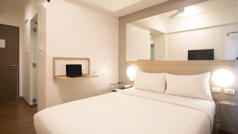 Red Planet Makati Avenue Manila