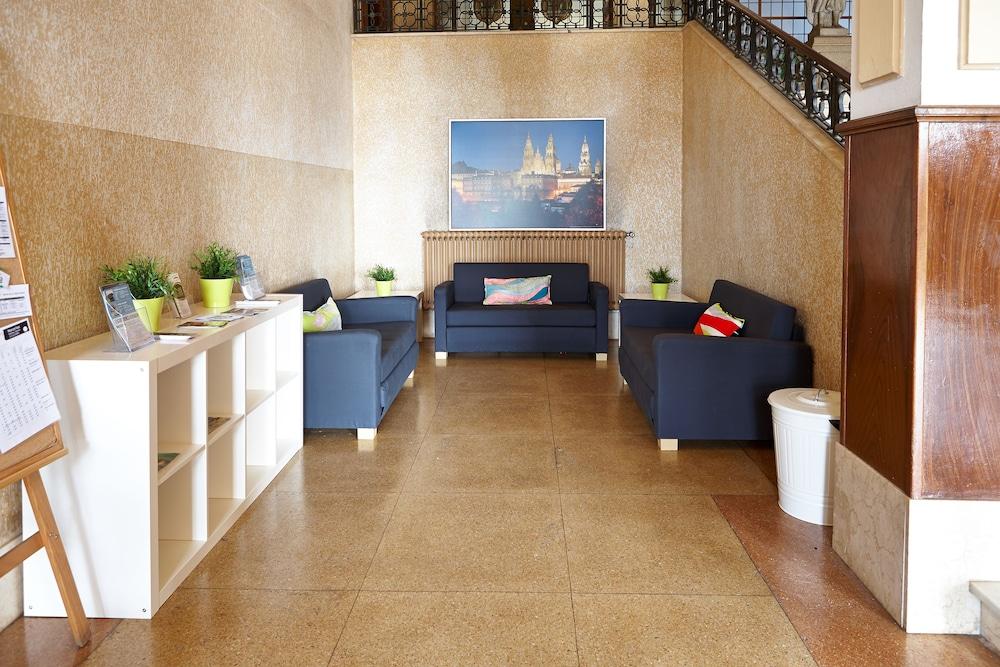 Albergue Seminario Menor - Hostel