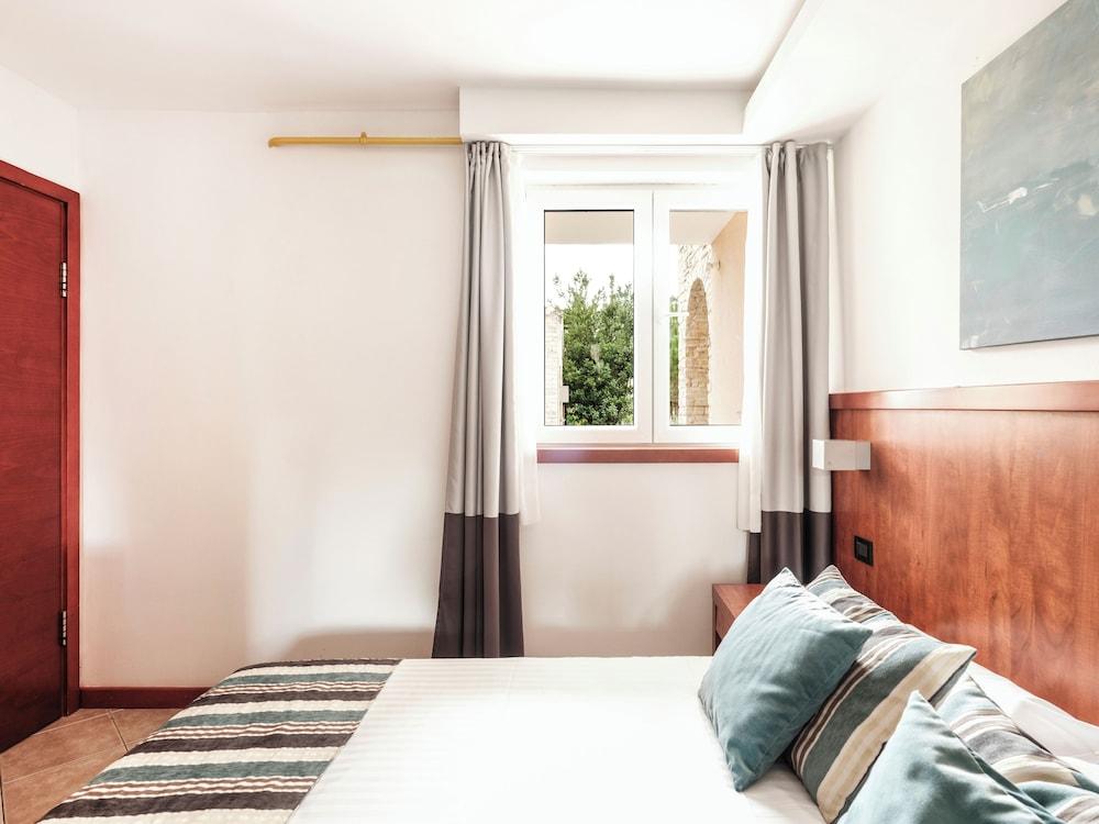 Zaton Holiday Resort Apartments