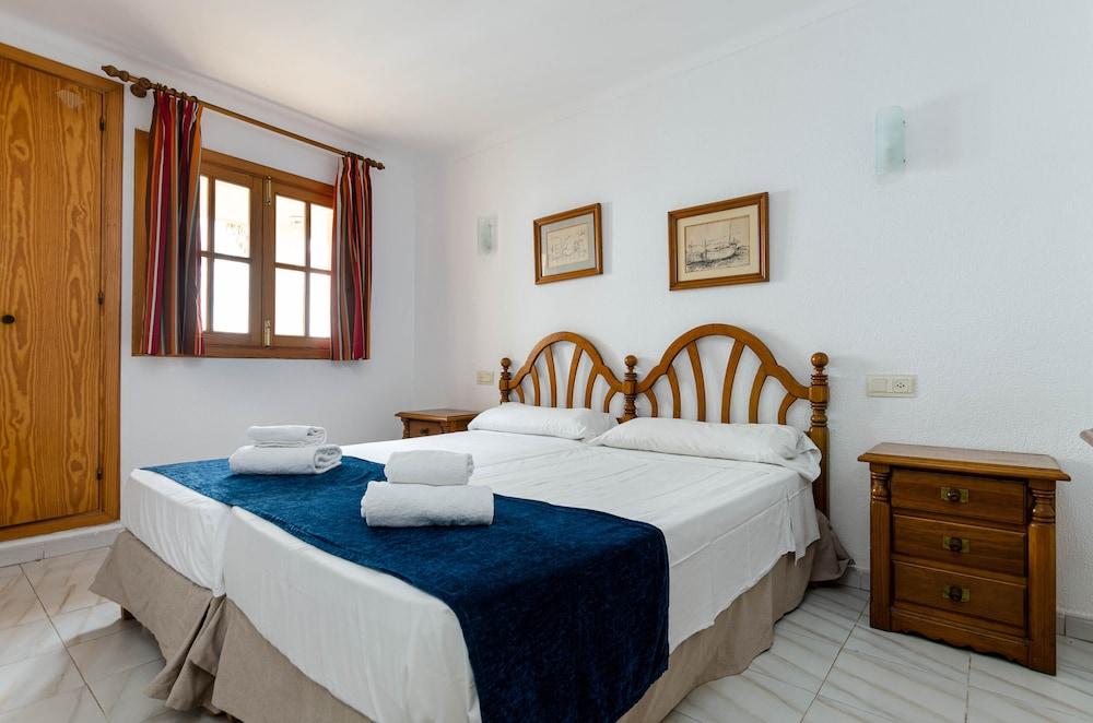 Sol y Mar Apartments