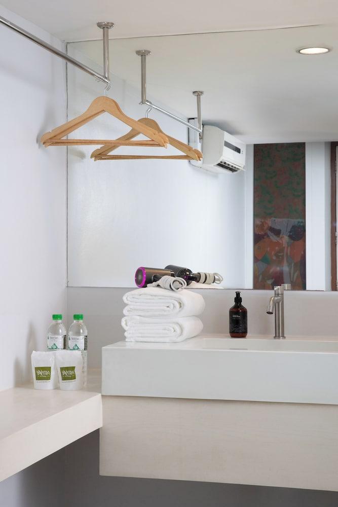 Nantra Sukhumvit 39 Hotel