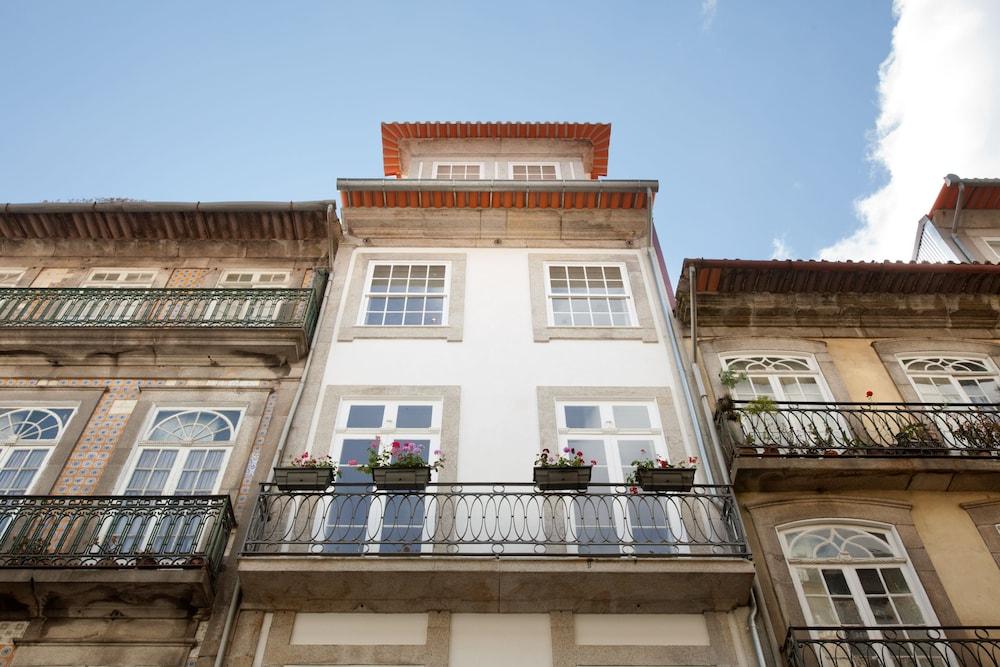Porto Lounge Hostel & Guesthouse
