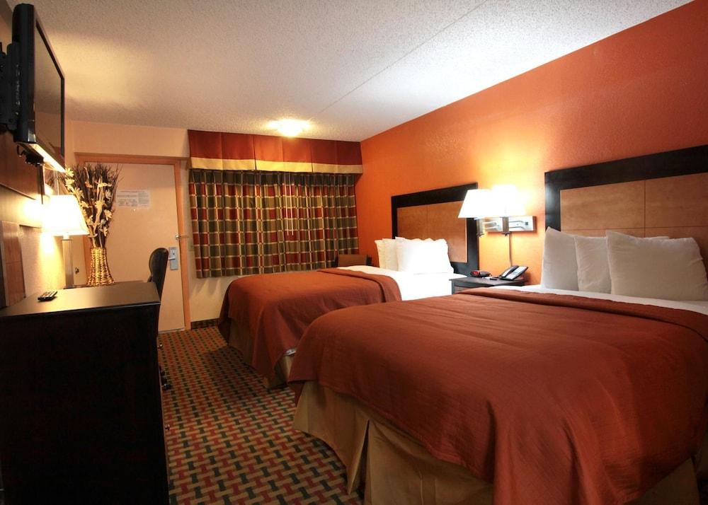 Days Inn by Wyndham Independence