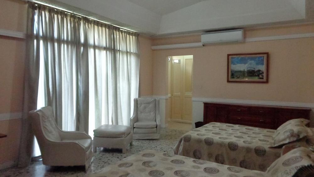 Hotel Villa Americana