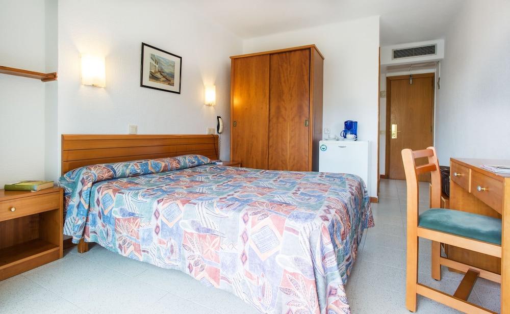 Hostal Residencia Sutimar