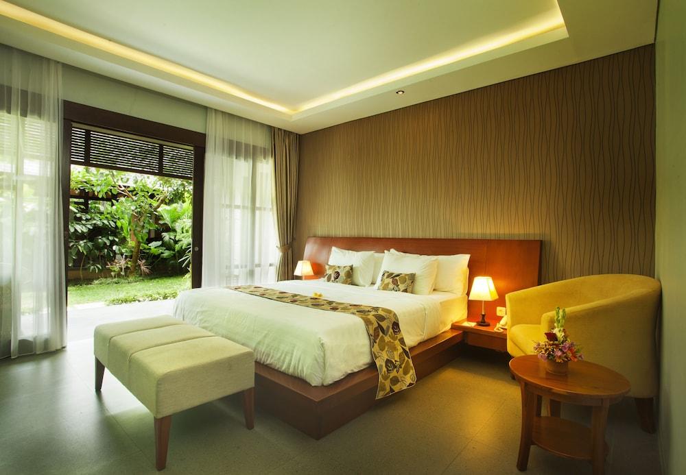 The Astari Villa & Residence