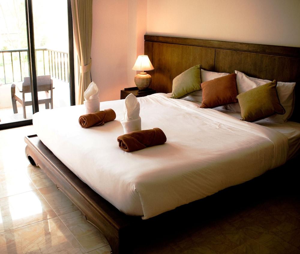 ASTROCOCO beach resort by Coconut Beach