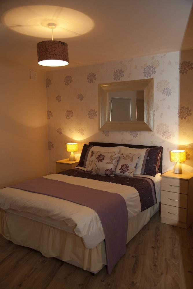 Arch House Apartments