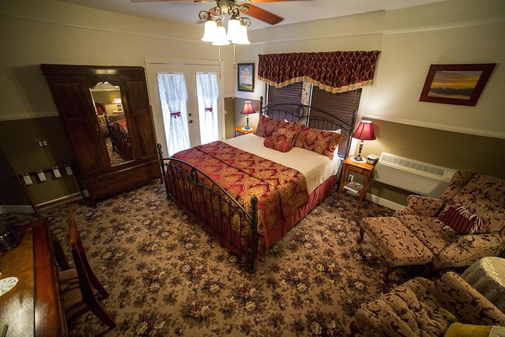 ForFriends Inn Bed and Breakfast