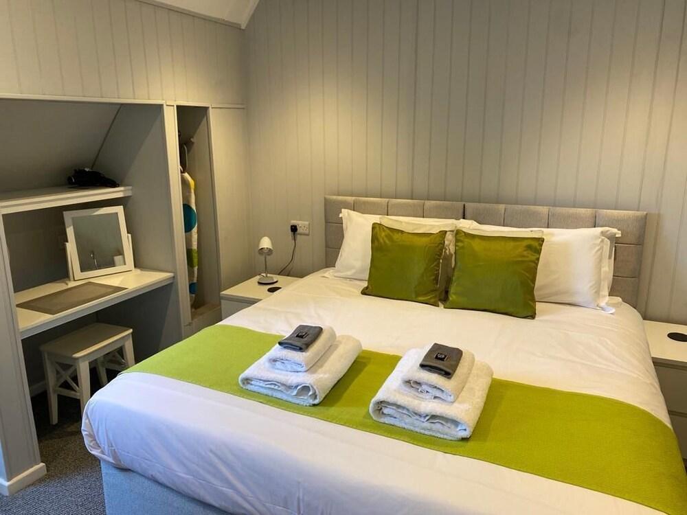 Petherton Cottage Studios