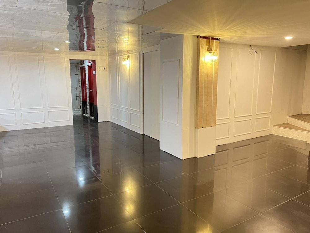 The Chilli by Golden Ray