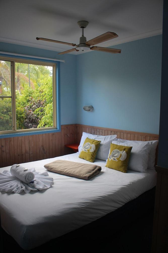 Lani's Holiday Island - Caravan Park