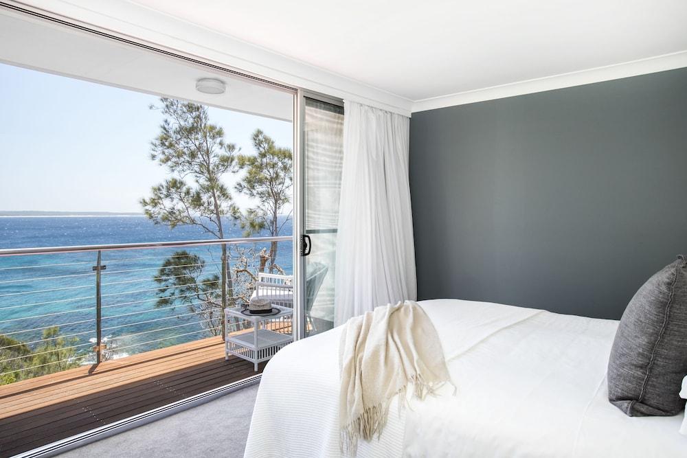 Bannisters by the Sea Mollymook