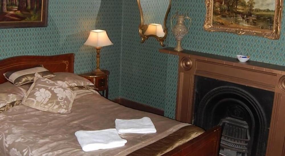 Shakespeare Hotel Surry Hills