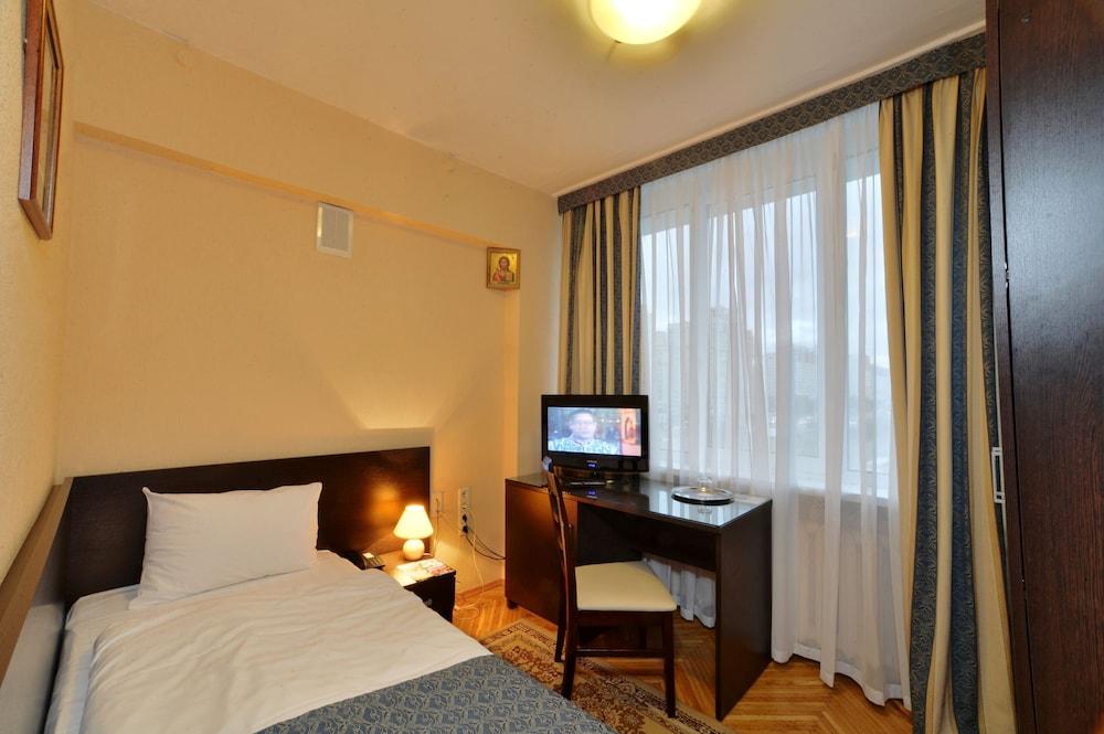 Universitetskaya Hotel