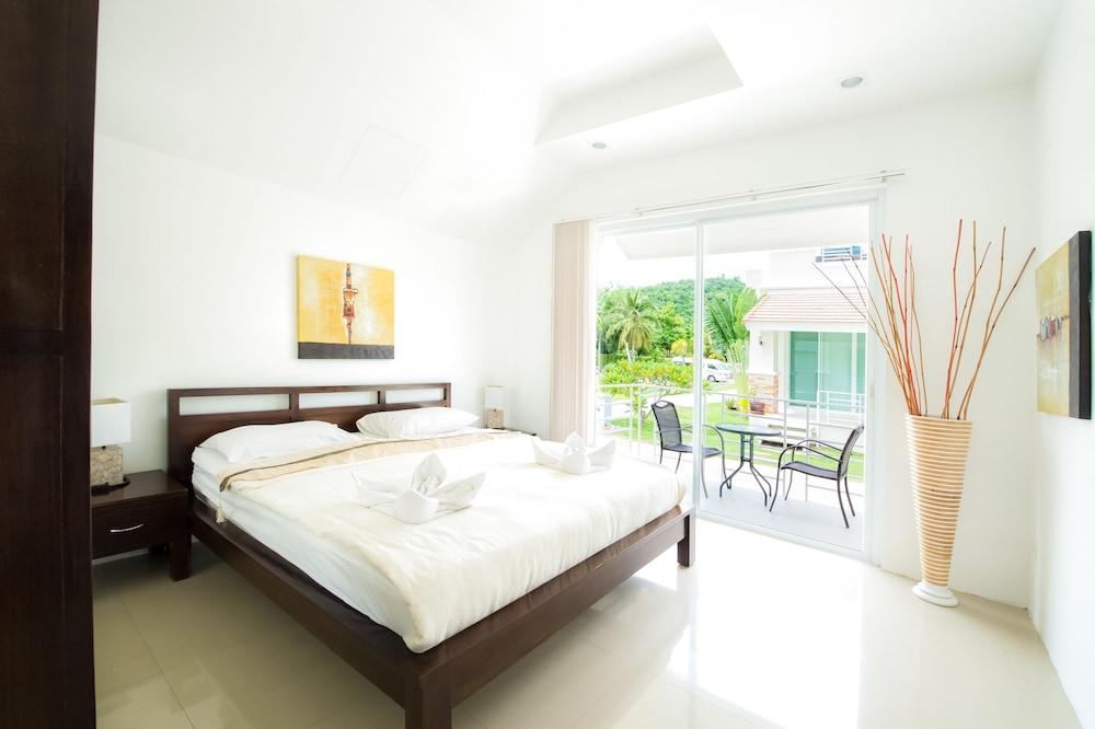 Oriental Beach Pearl Resort