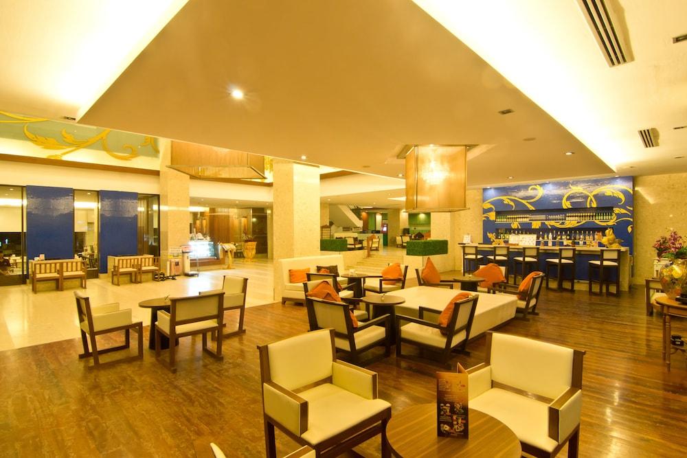 GRAND JOMTIEN PALACE HOTEL