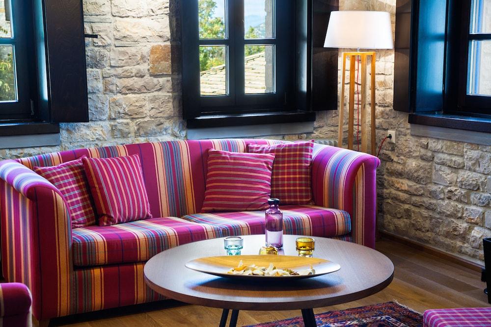 Aristi Mountain Resort and Villas