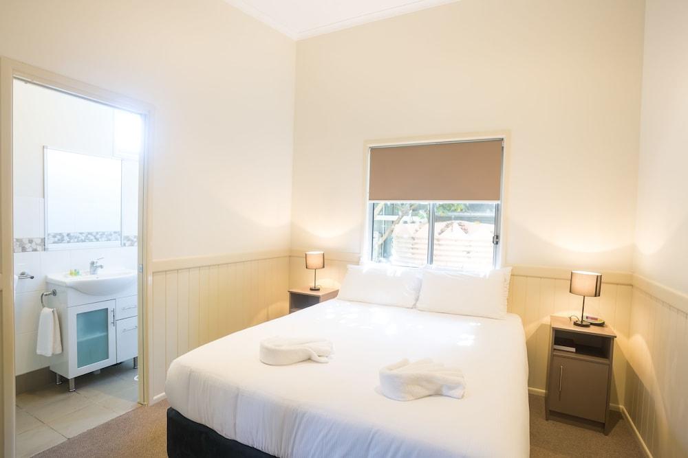 Fingal Bay Holiday Park