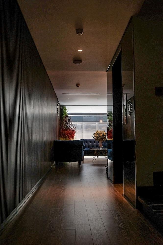 Signature Boutique Hotel