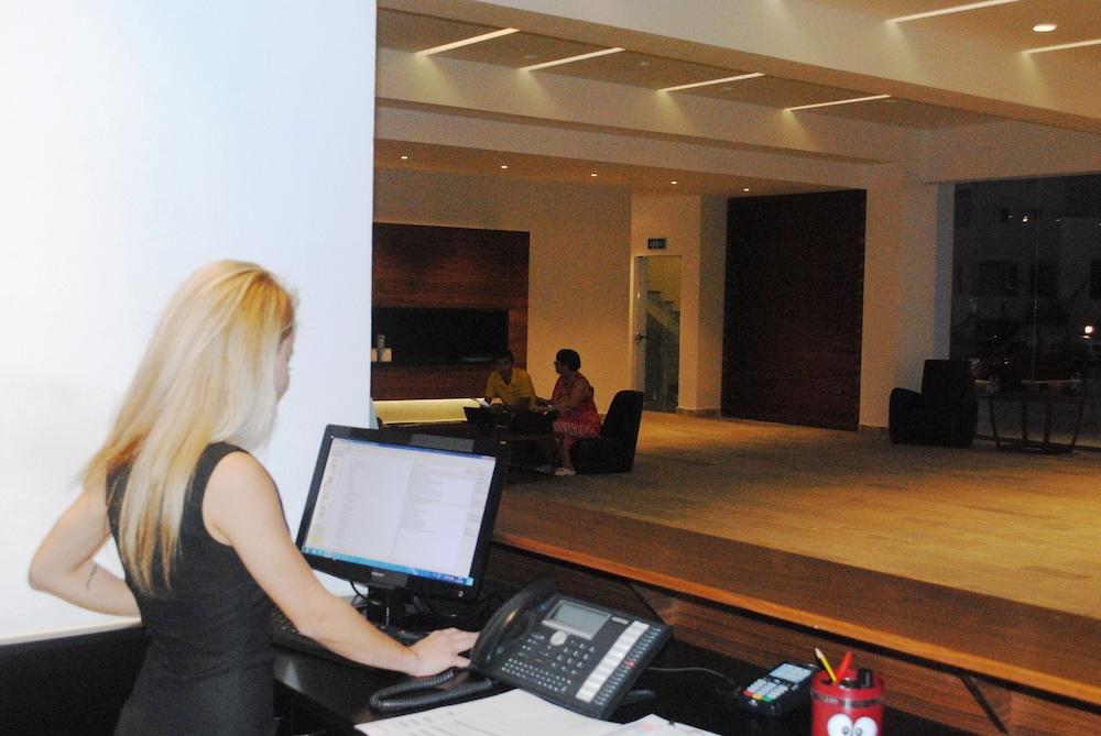 Amphora Hotel & Suites