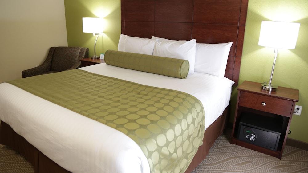 Comfort Inn & Suites Marquette - Prairie du Chien