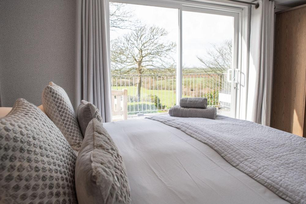 Tregaddra Farmhouse B&B