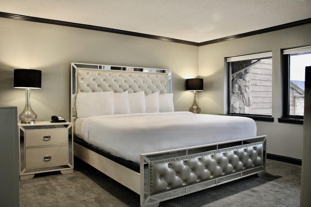 Carlton Lodge Adrian