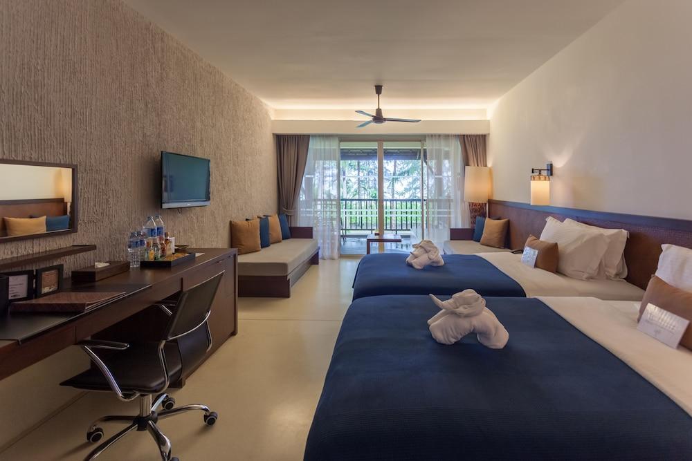 Grand Southsea Khaolak Beach Resort