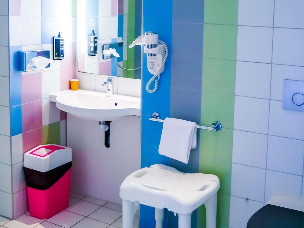 ibis Styles Montbeliard Centre Velotte