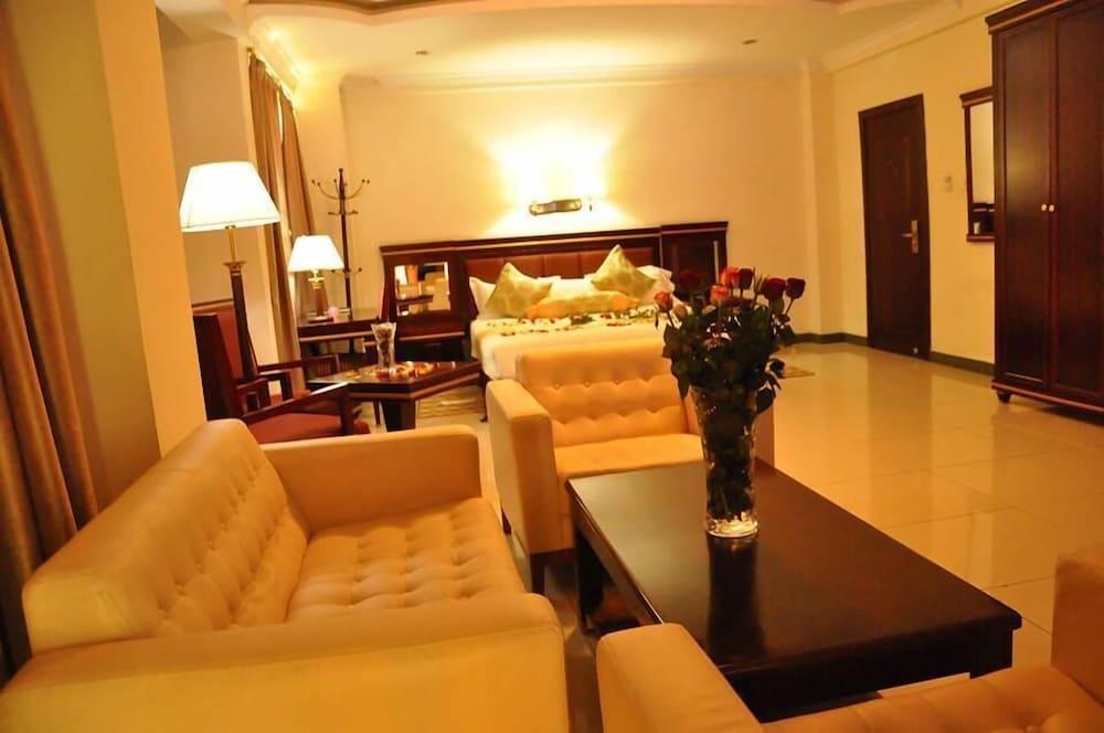 Florida International Hotel