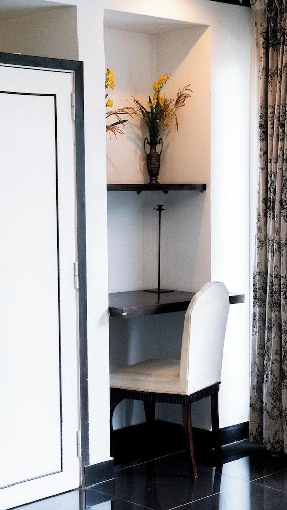 Moreno 820 by DOT Suites