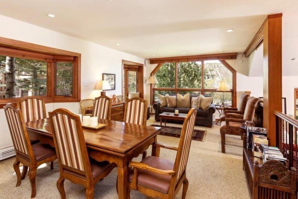 Snowmass Woodrun V 2 Bedroom Ski in, Ski out Mountain Residence in the Heart of Snowmass Village