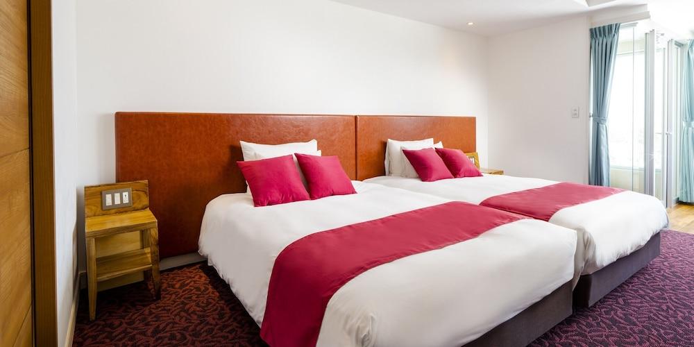 Umi No Terrace Yomitan Toya