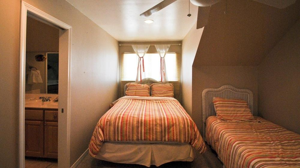 Kowabunga - 102 Shell Ct