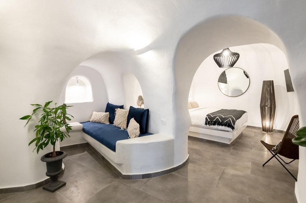 Doukas Caldera Suites Fira