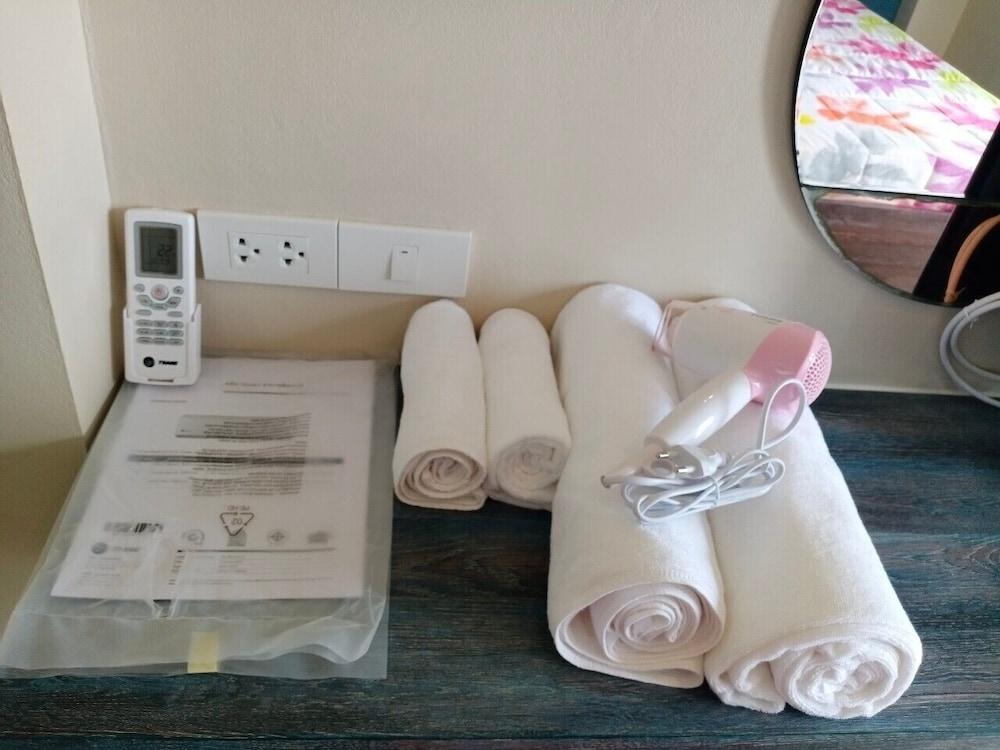 Samutsakorn Apartment